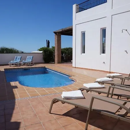 Villa Oasis *