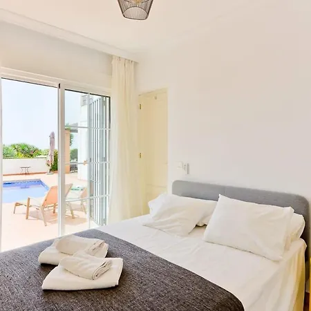 Oasis Villa Nerja