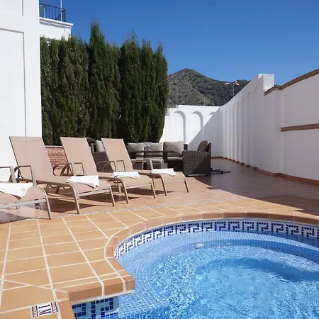 Oasis Villa Nerja